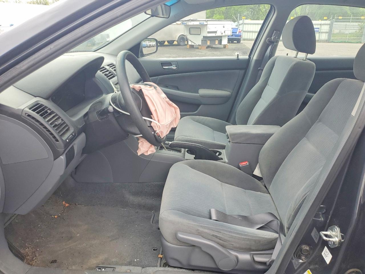 2005 HONDA ACCORD LX photo 7