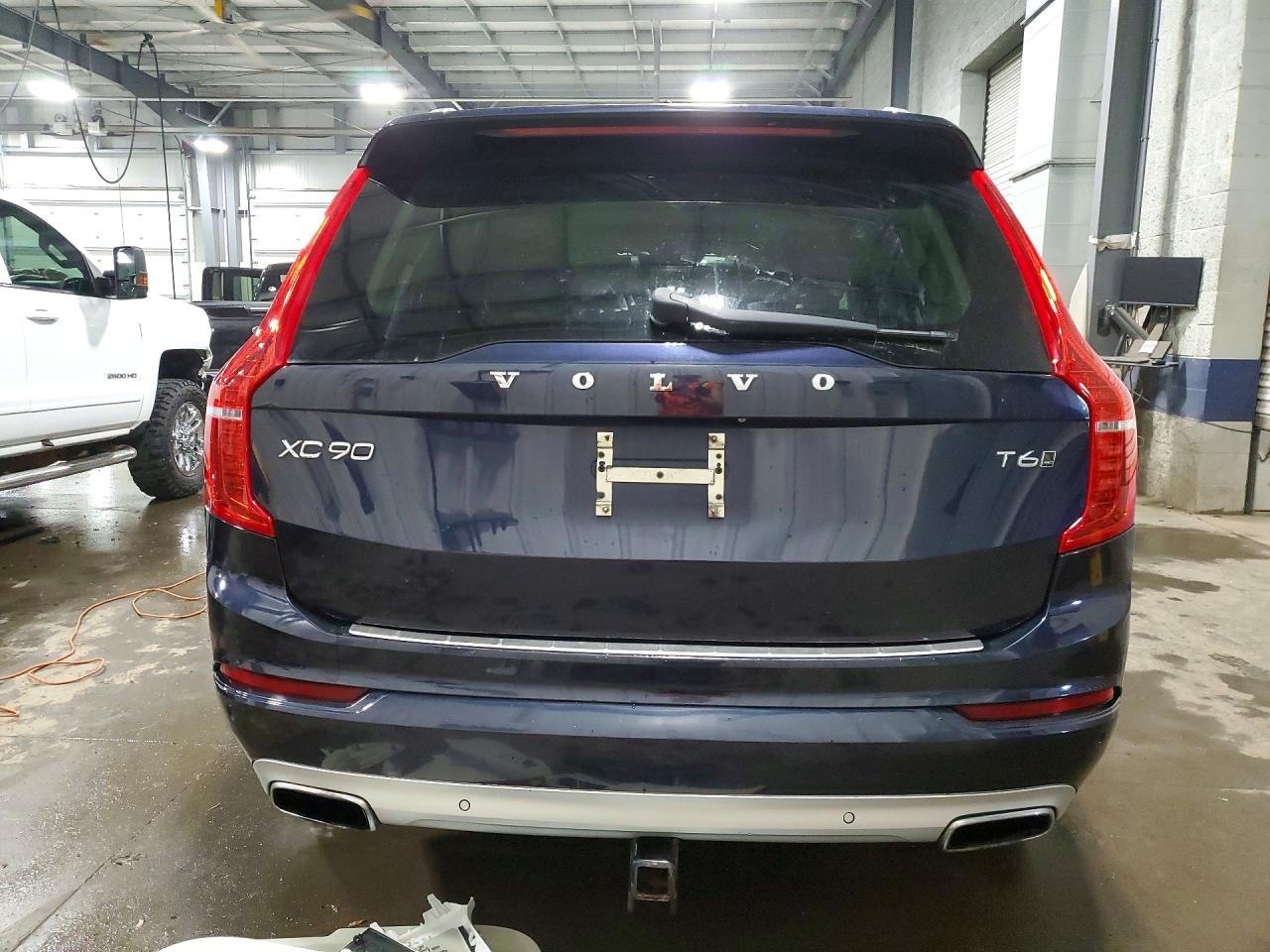 2016 VOLVO XC90 T6 photo 11