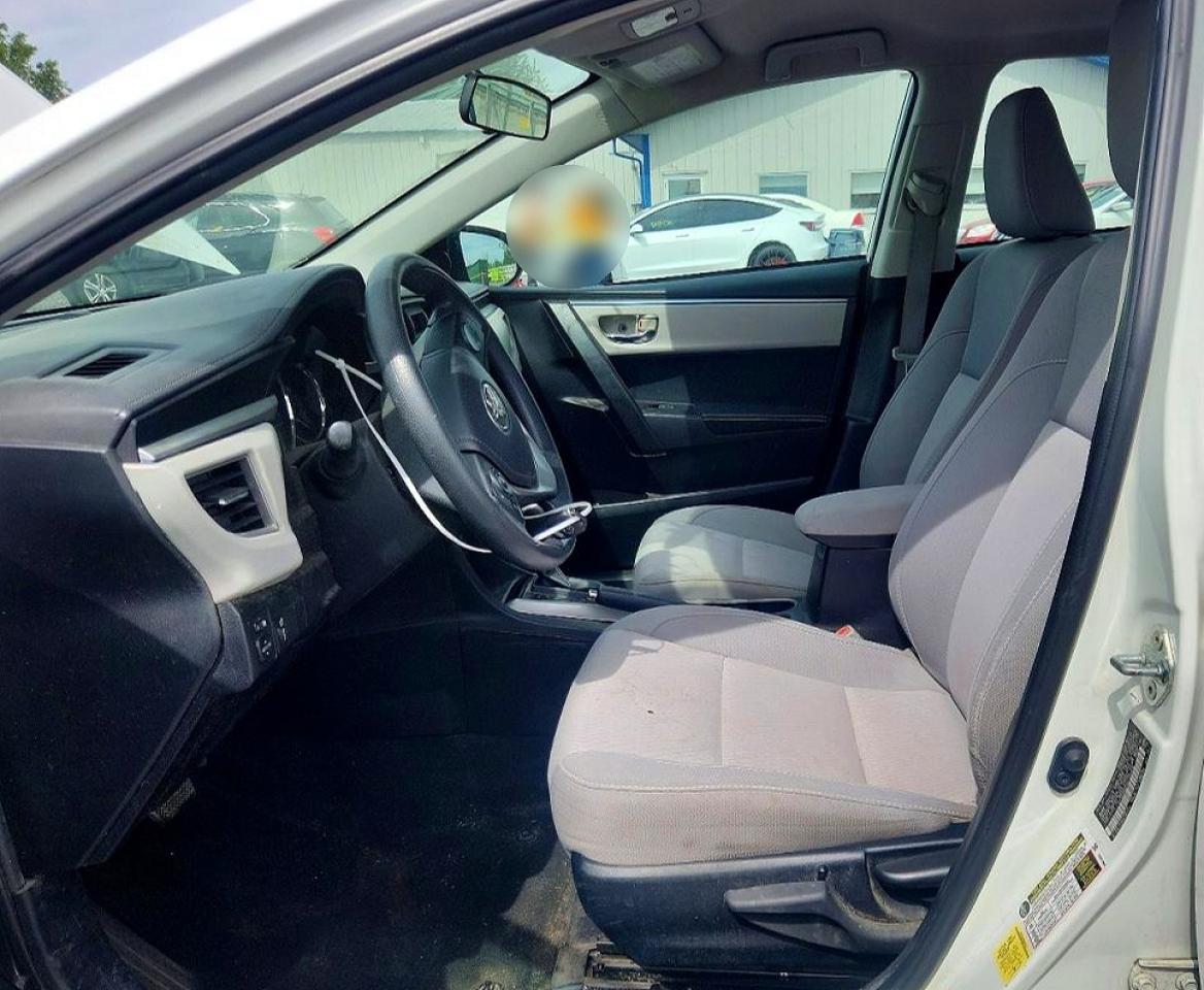 2014 TOYOTA COROLLA LE photo 19