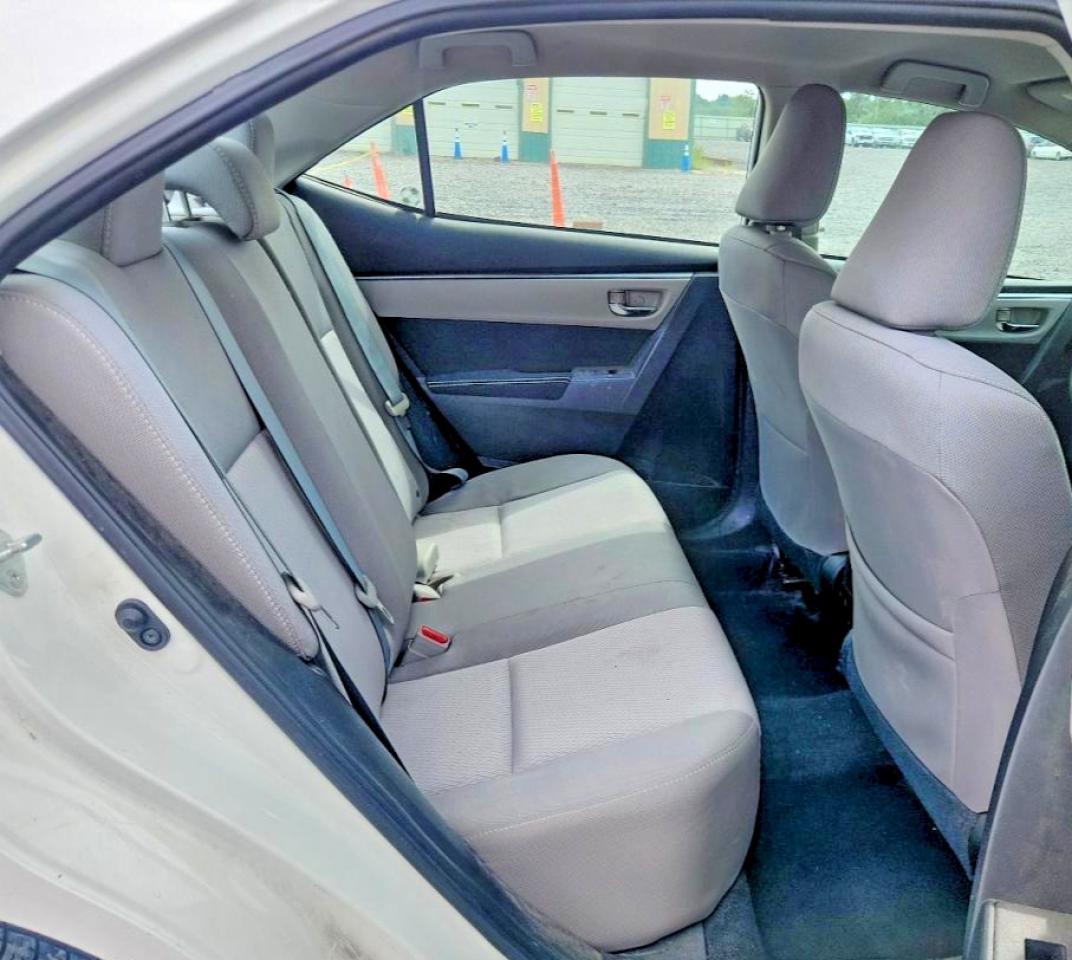 2014 TOYOTA COROLLA LE photo 28