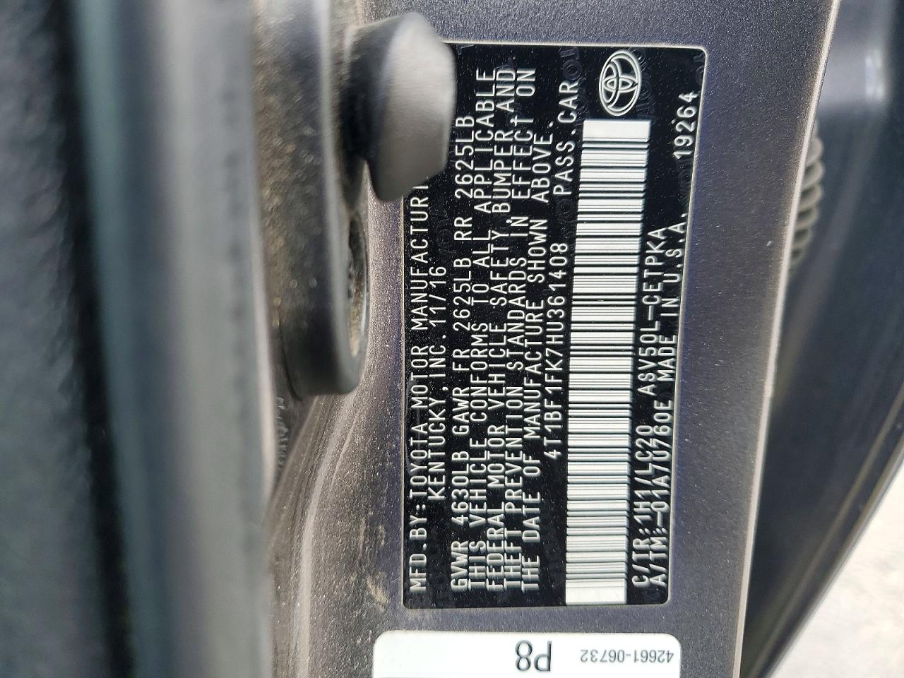2017 TOYOTA CAMRY XSE photo 23
