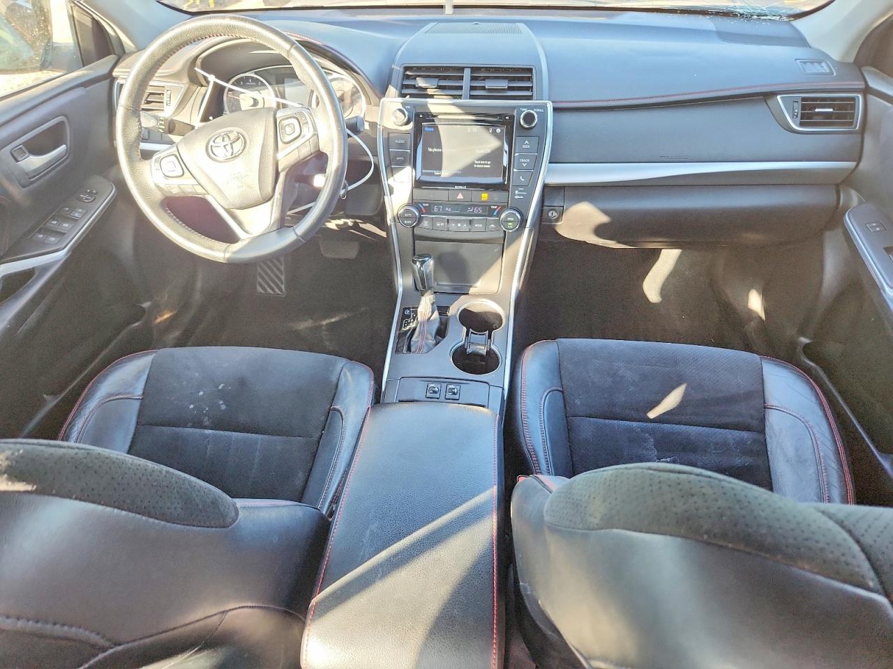 2017 TOYOTA CAMRY XSE photo 15