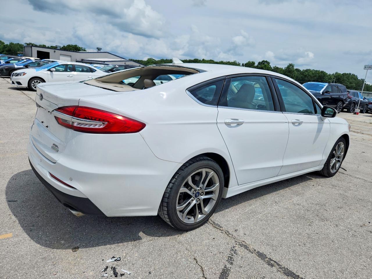 2020 FORD FUSION SEL photo 5
