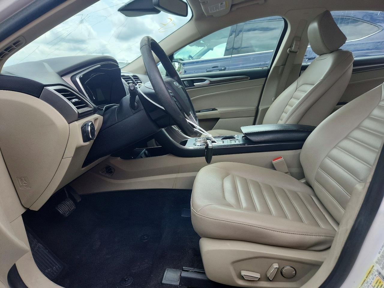 2020 FORD FUSION SEL photo 13