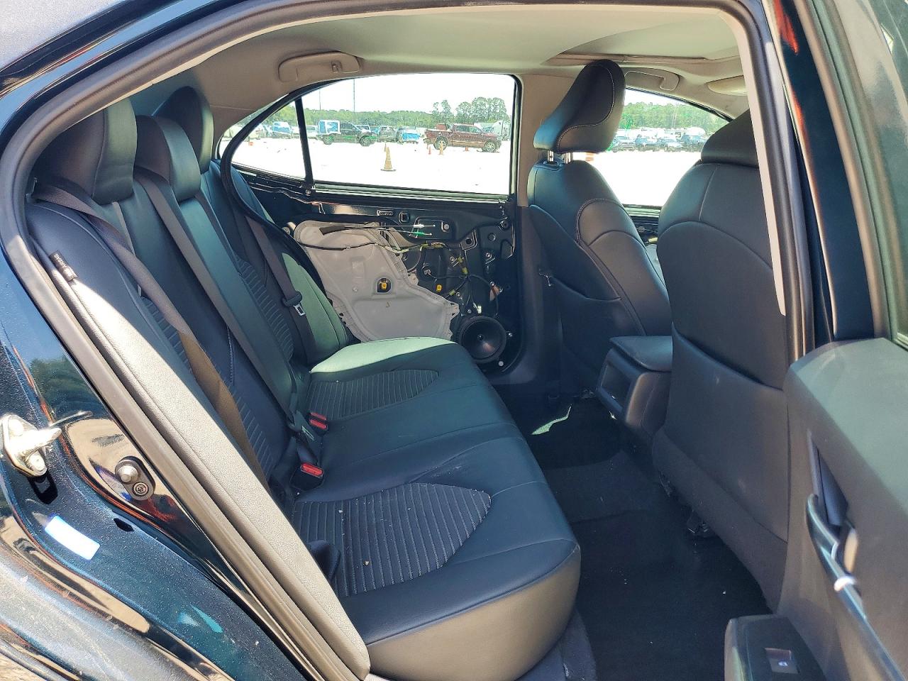 2020 TOYOTA CAMRY photo 28