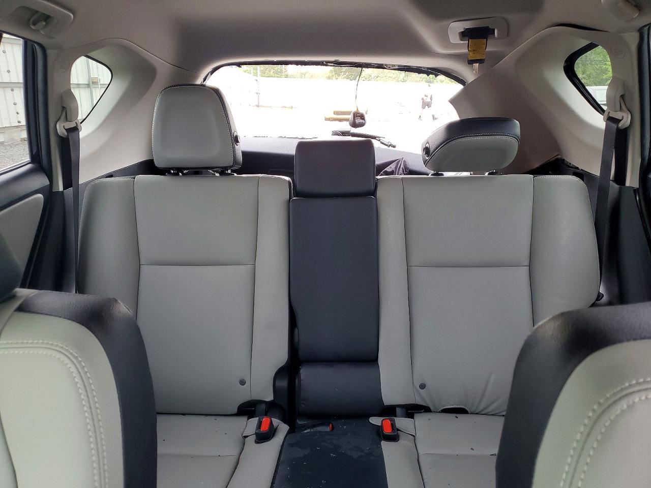 2018 TOYOTA RAV4 LIMITED photo 19