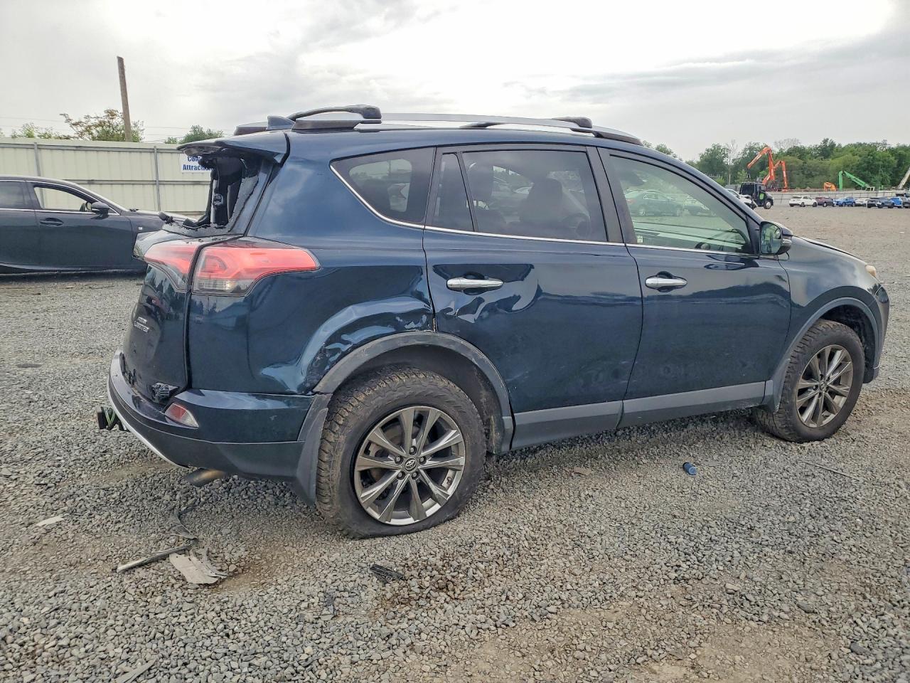 2018 TOYOTA RAV4 LIMITED photo 5