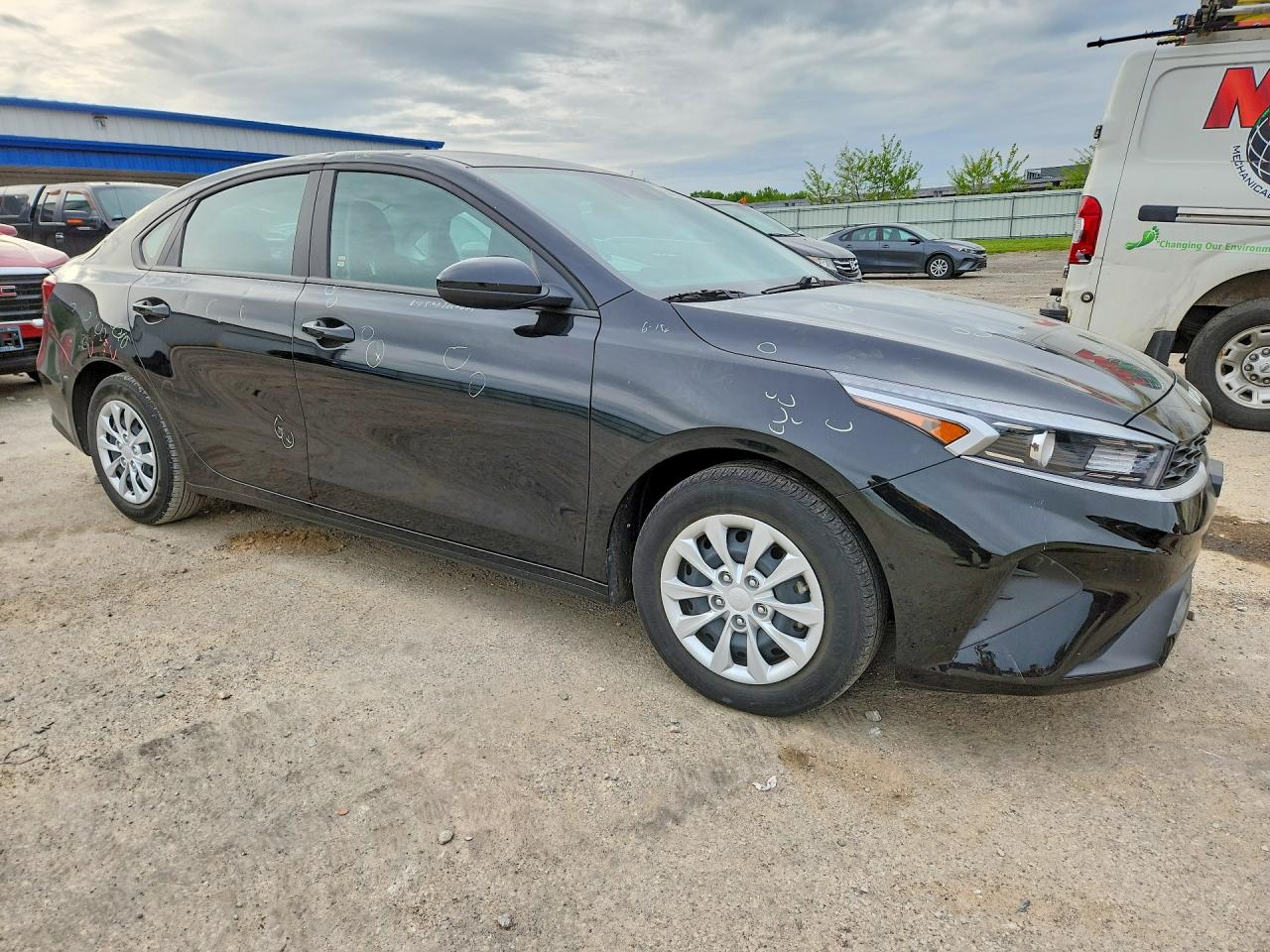 2024 KIA FORTE LX photo 7