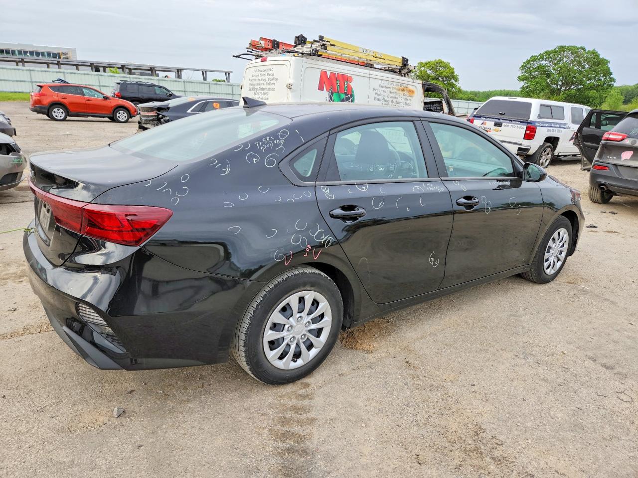 2024 KIA FORTE LX photo 5