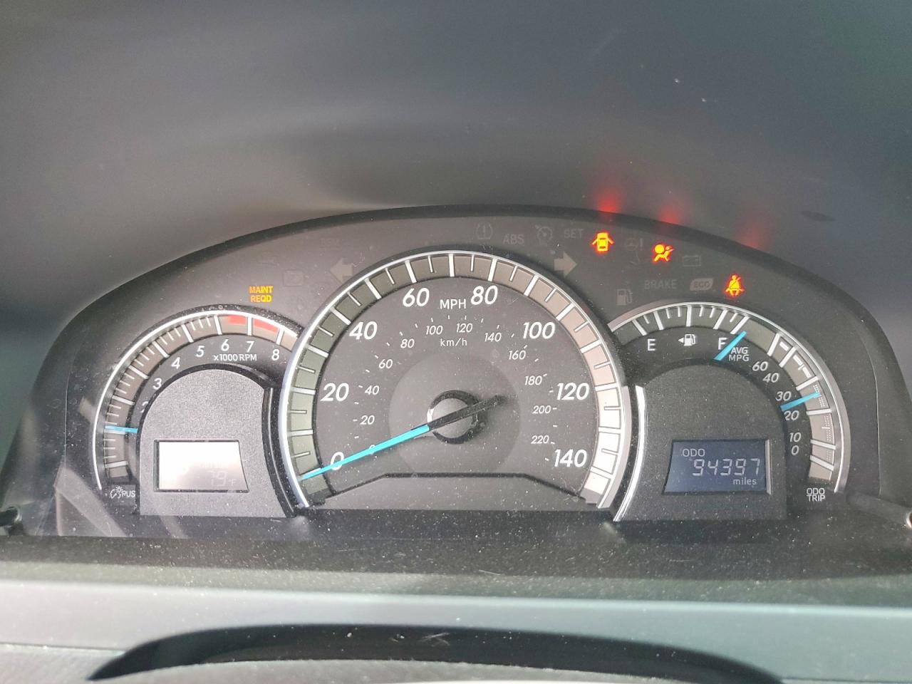 2014 TOYOTA CAMRY SE photo 17