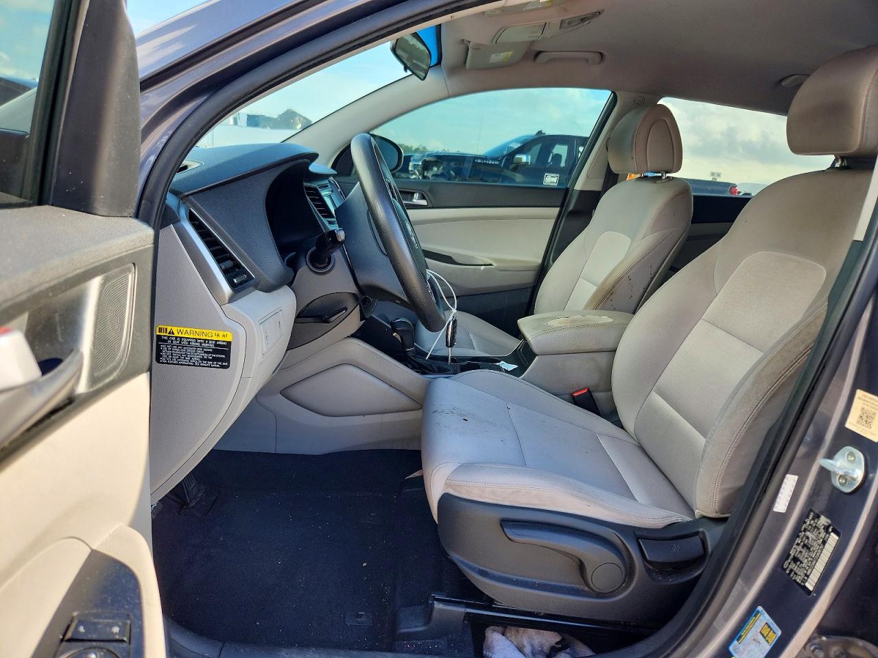 2018 HYUNDAI TUCSON SE photo 13