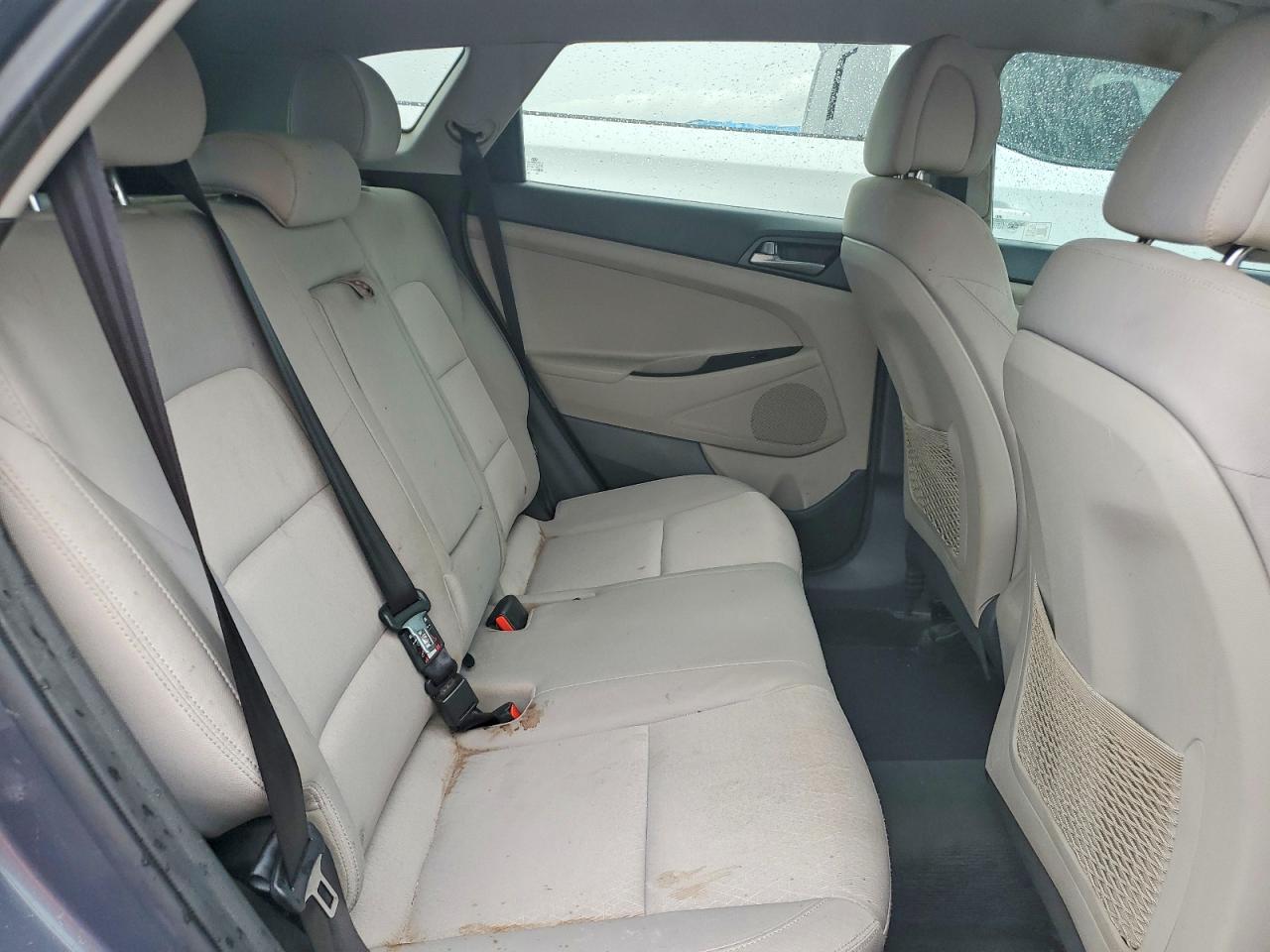 2018 HYUNDAI TUCSON SE photo 21