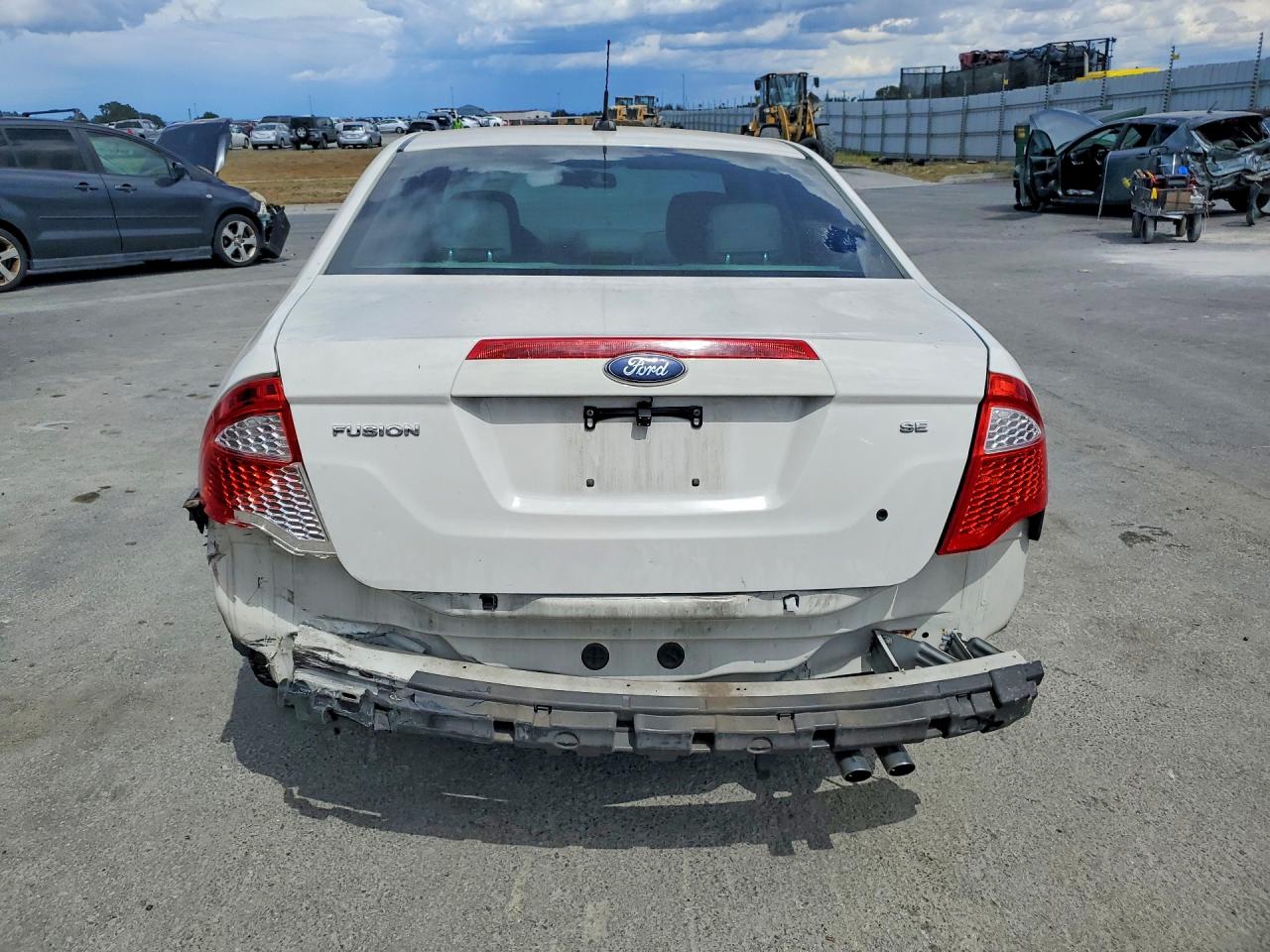 2012 FORD FUSION SE photo 11