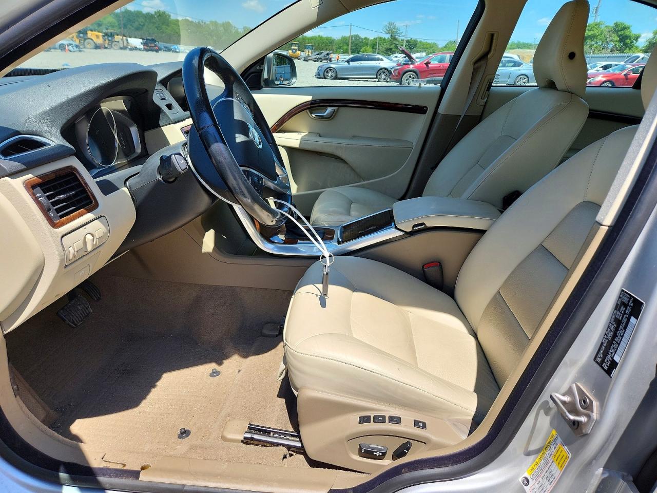 2015 VOLVO S80 PREMIER+ photo 19