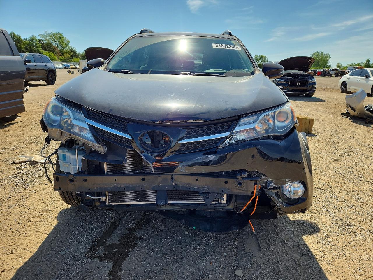 2014 TOYOTA RAV4 XLE photo 9