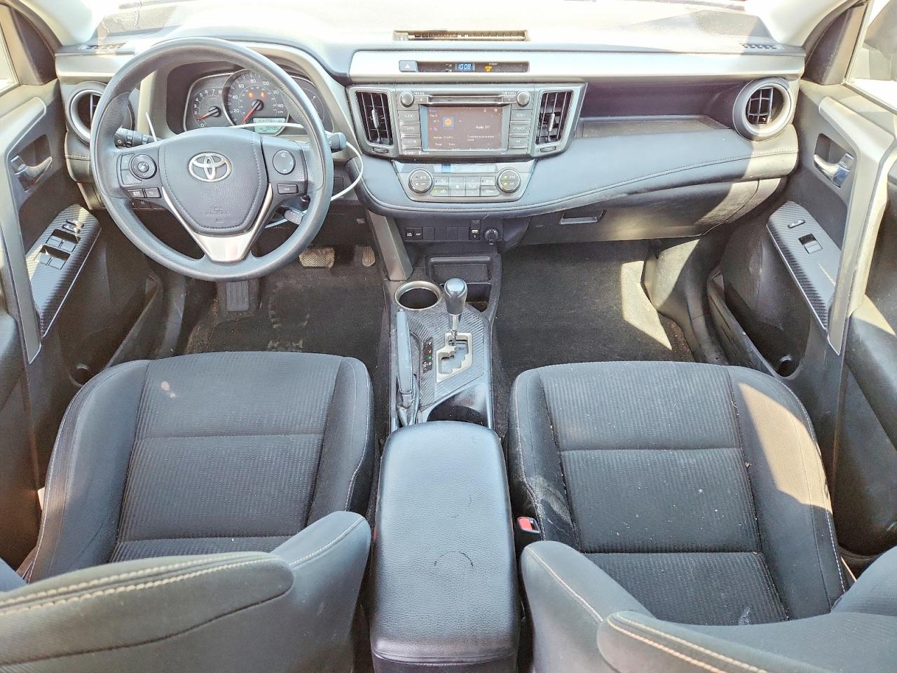 2014 TOYOTA RAV4 XLE photo 15