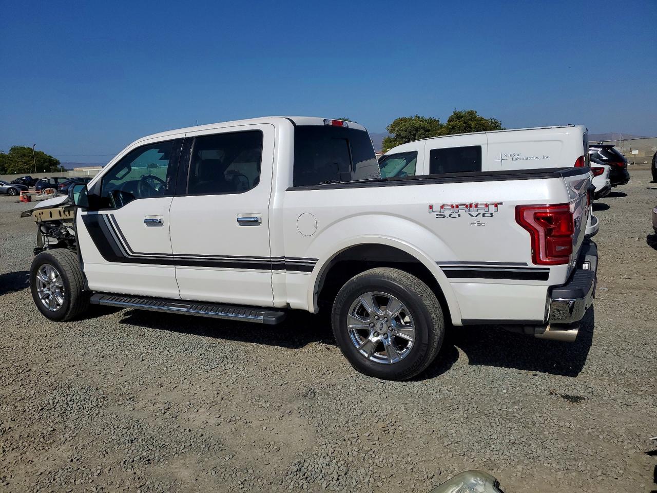 2015 FORD F150 SUPERCREW photo 2