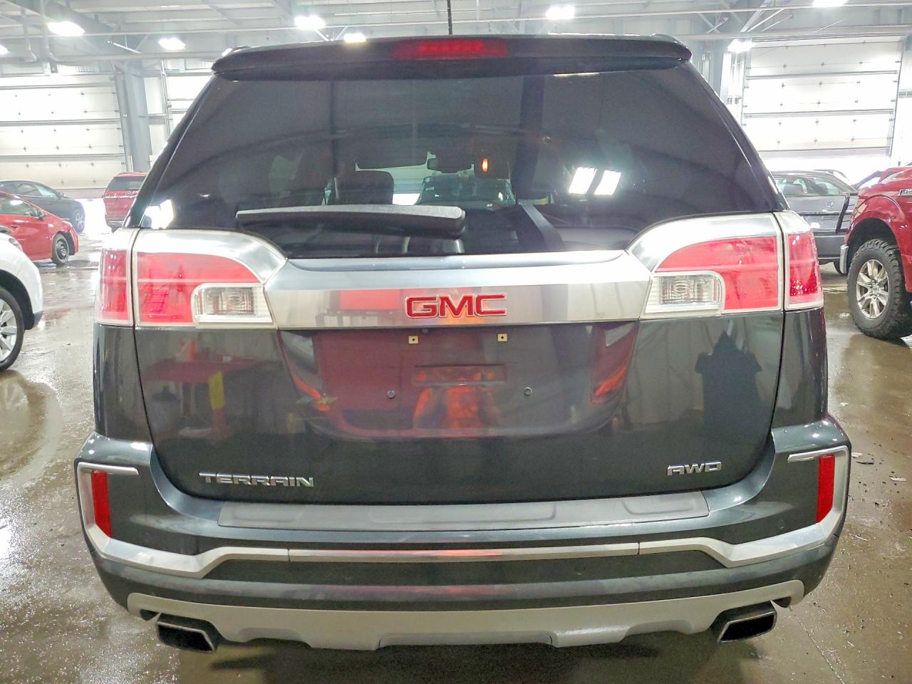 2017 GMC TERRAIN DENALI photo 11