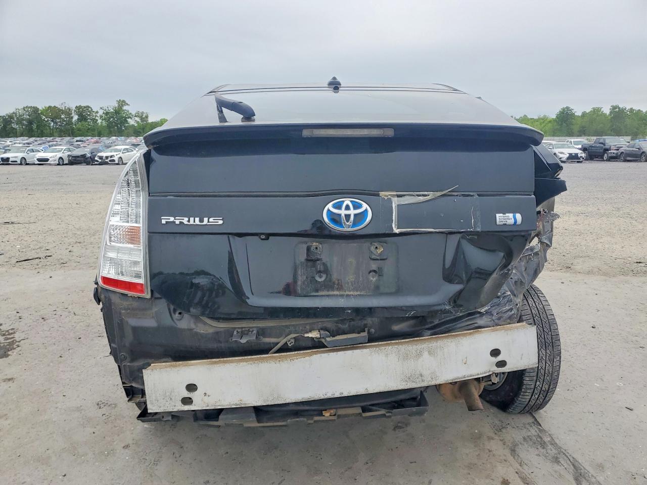 2011 TOYOTA PRIUS ONE photo 11