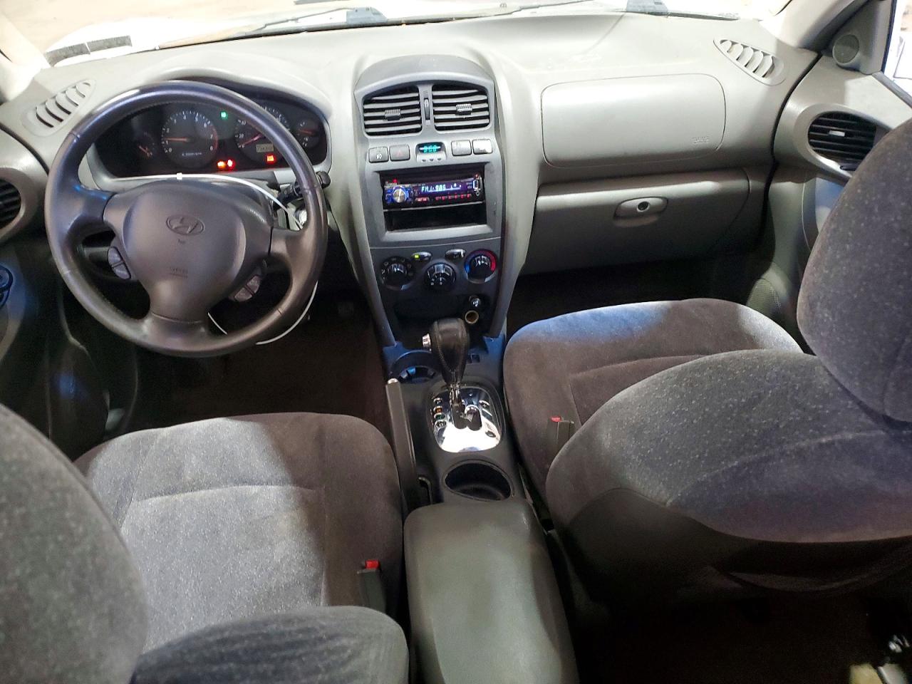 2004 HYUNDAI SANTA FE GLS photo 22
