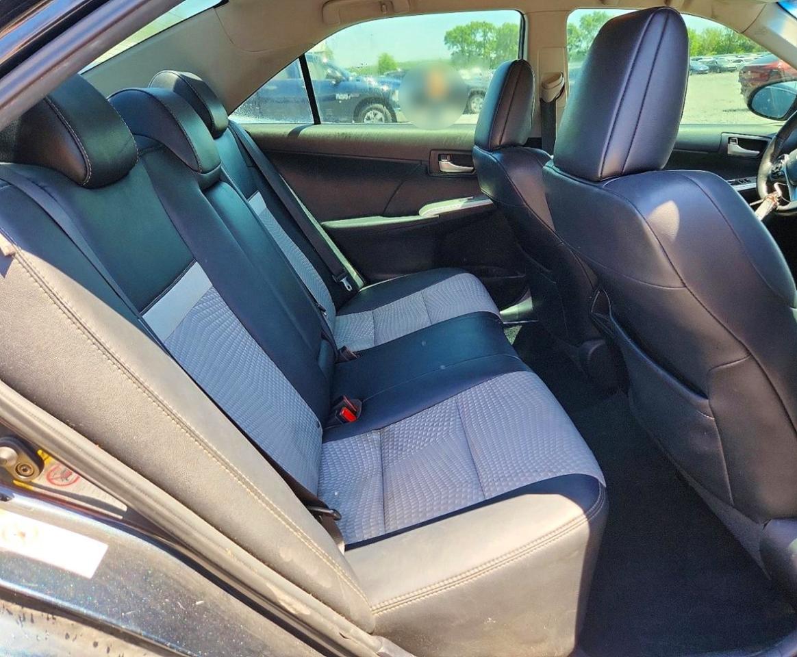 2012 TOYOTA CAMRY SE photo 19