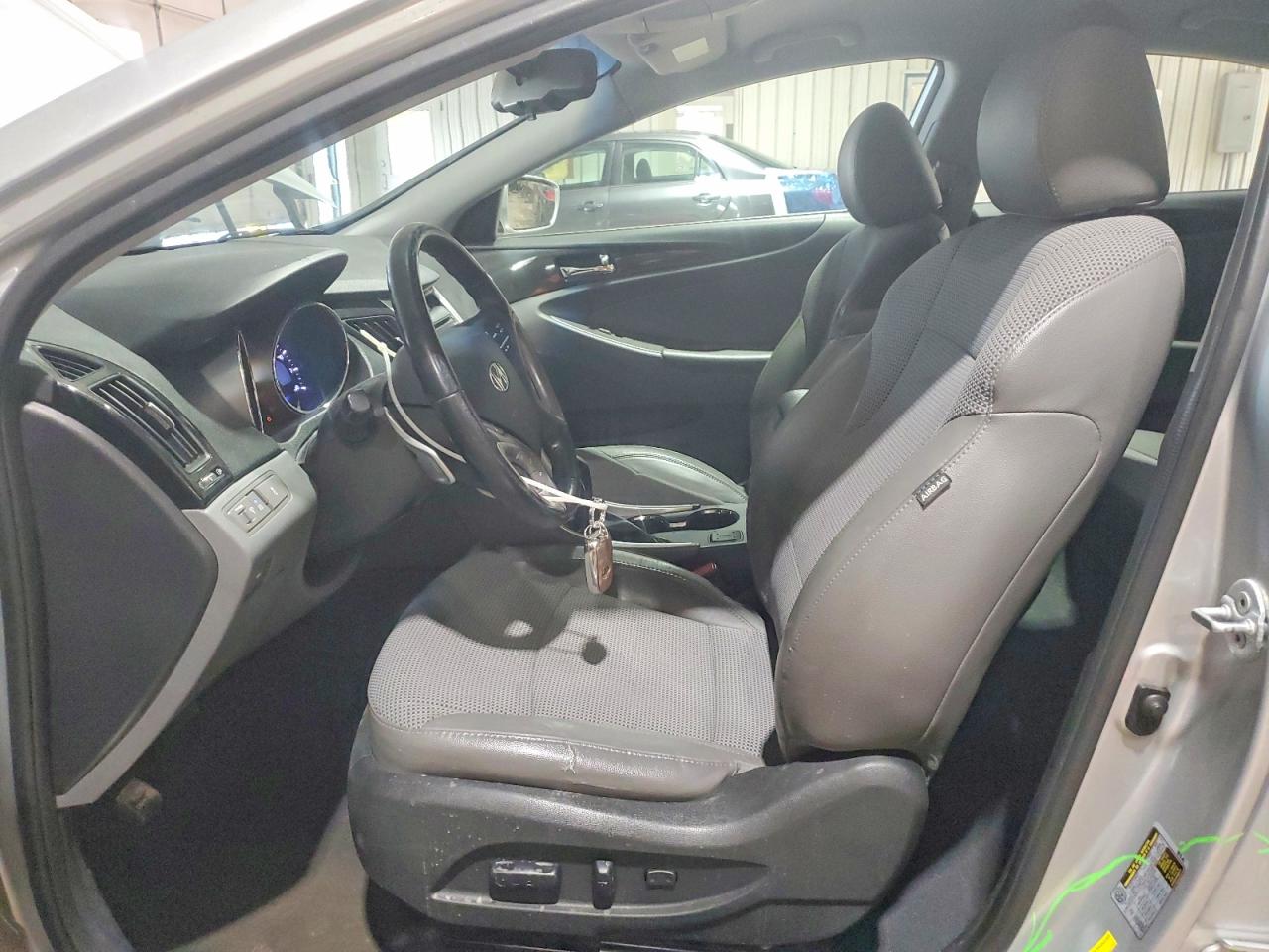 2014 HYUNDAI SONATA SE photo 7