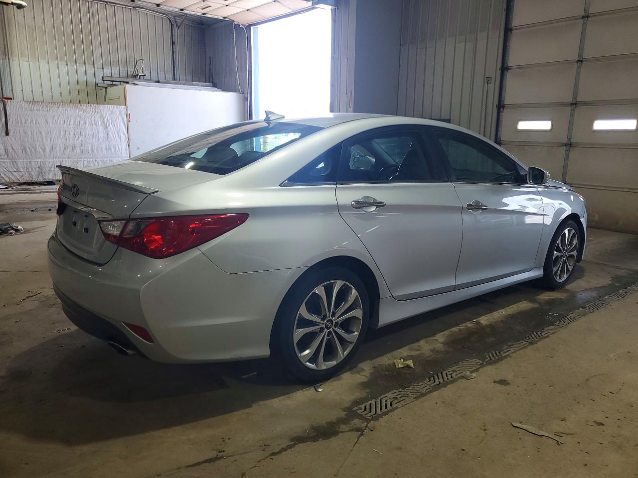 2014 HYUNDAI SONATA SE photo 3