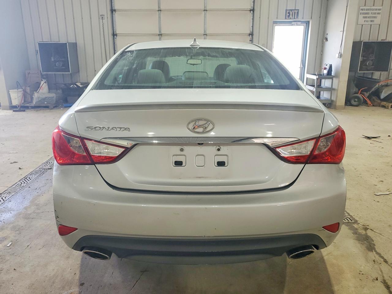 2014 HYUNDAI SONATA SE photo 6