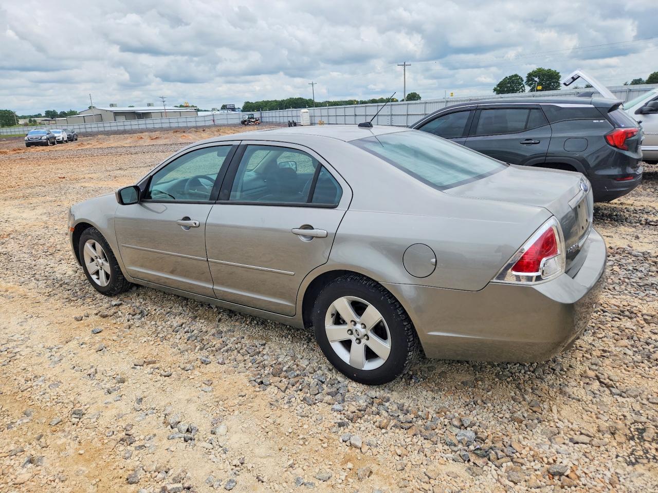 2008 FORD FUSION SE photo 3