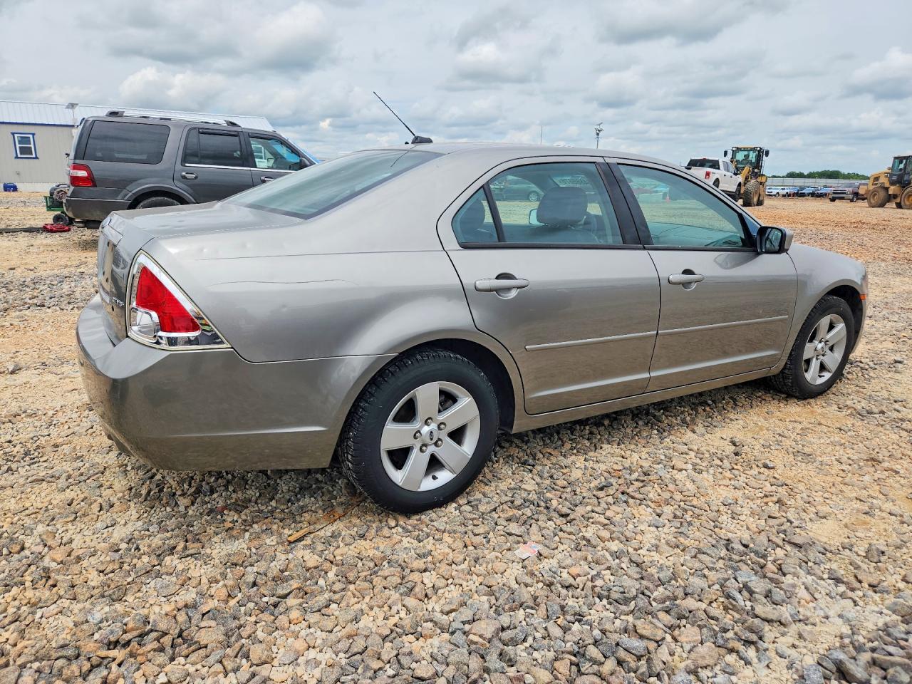 2008 FORD FUSION SE photo 5