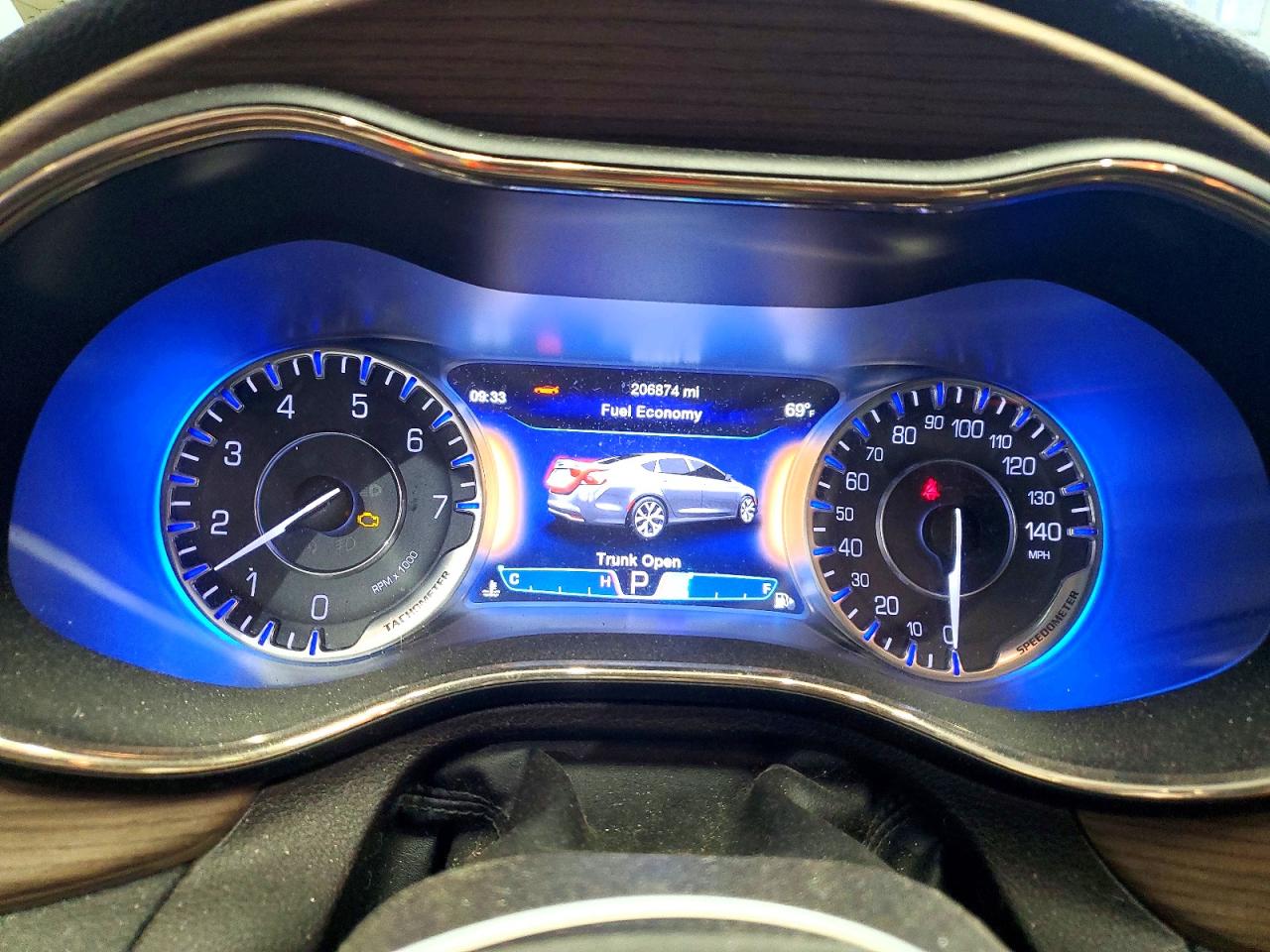 2015 CHRYSLER 200 C photo 17