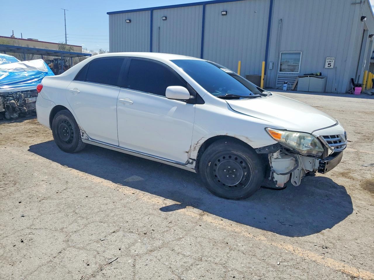 2013 TOYOTA COROLLA LE photo 7