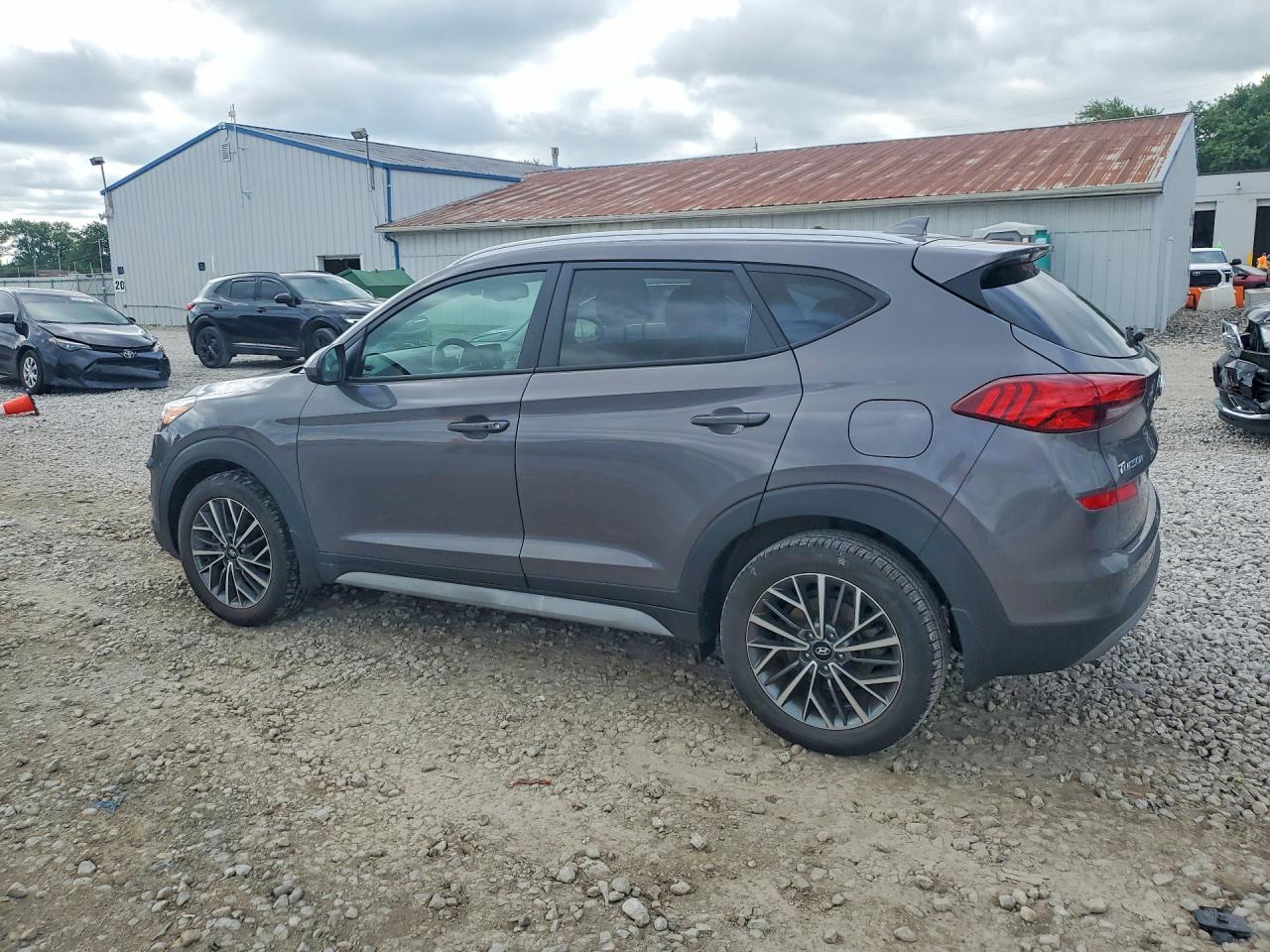 2021 HYUNDAI TUCSON SEL photo 2