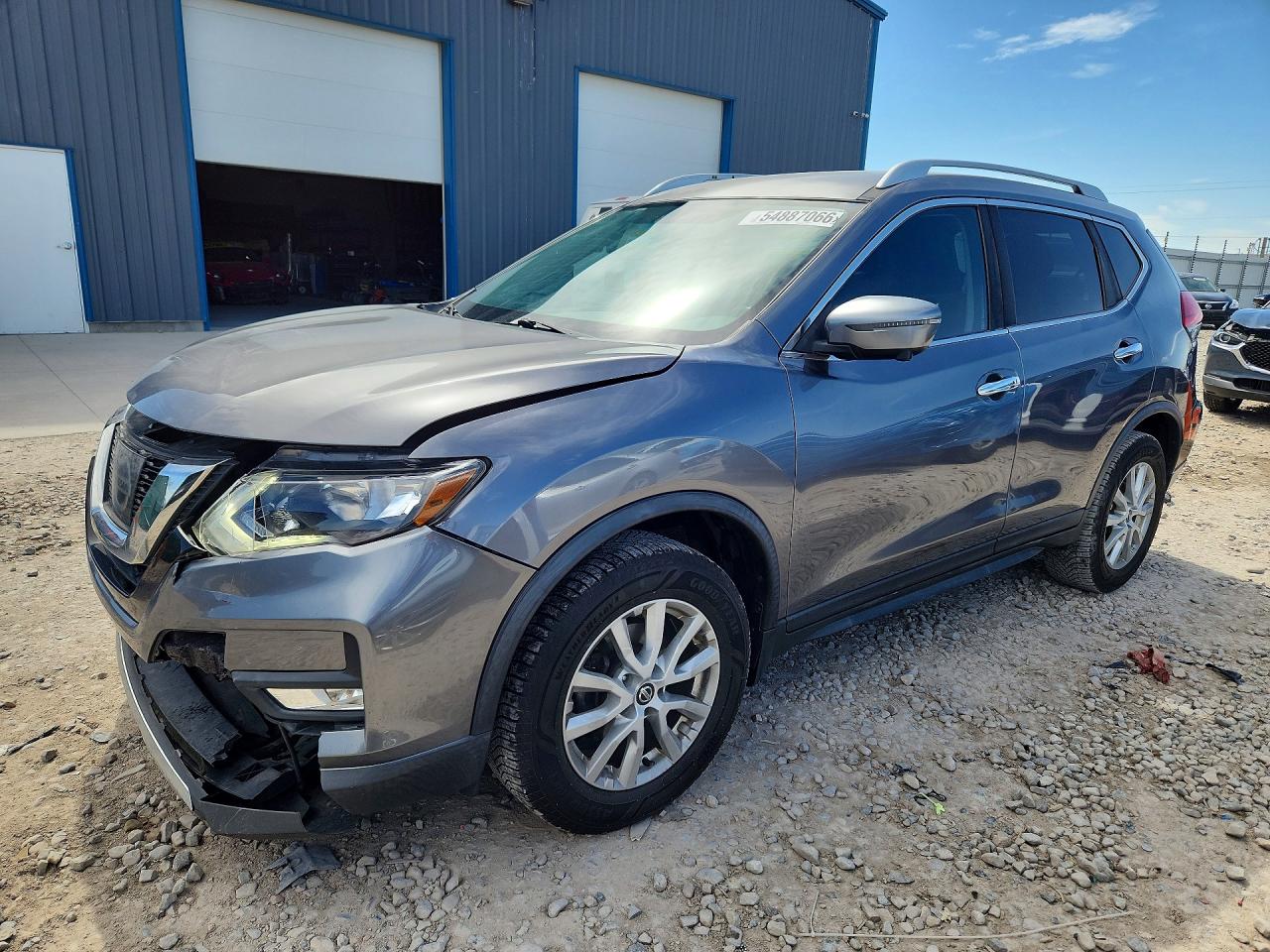 2017 NISSAN ROGUE