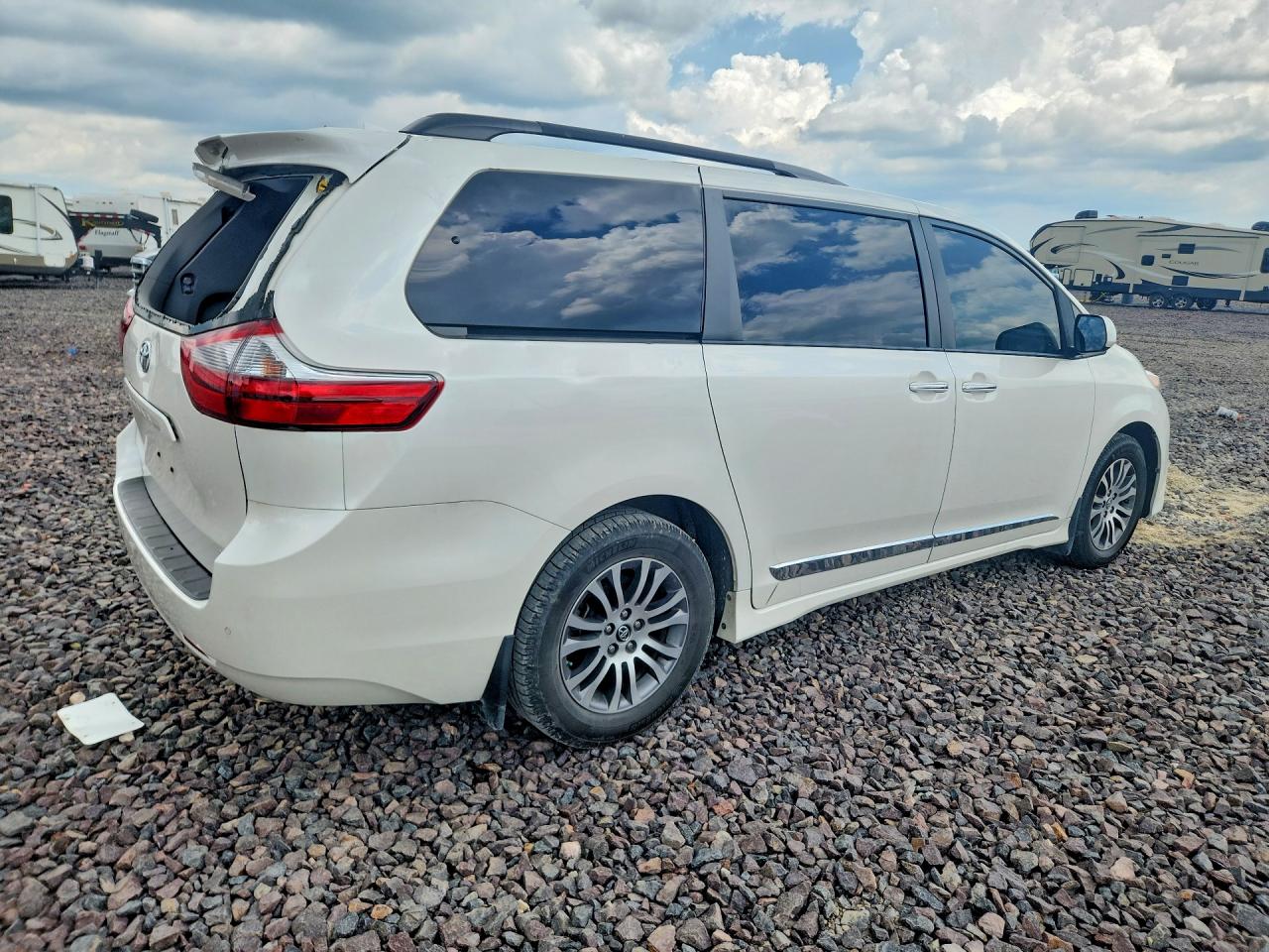 2020 TOYOTA SIENNA XLE 8-PASSENGER photo 7