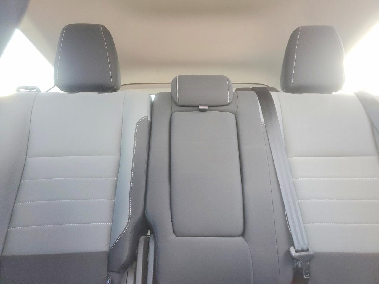 2016 FORD ESCAPE SE photo 19