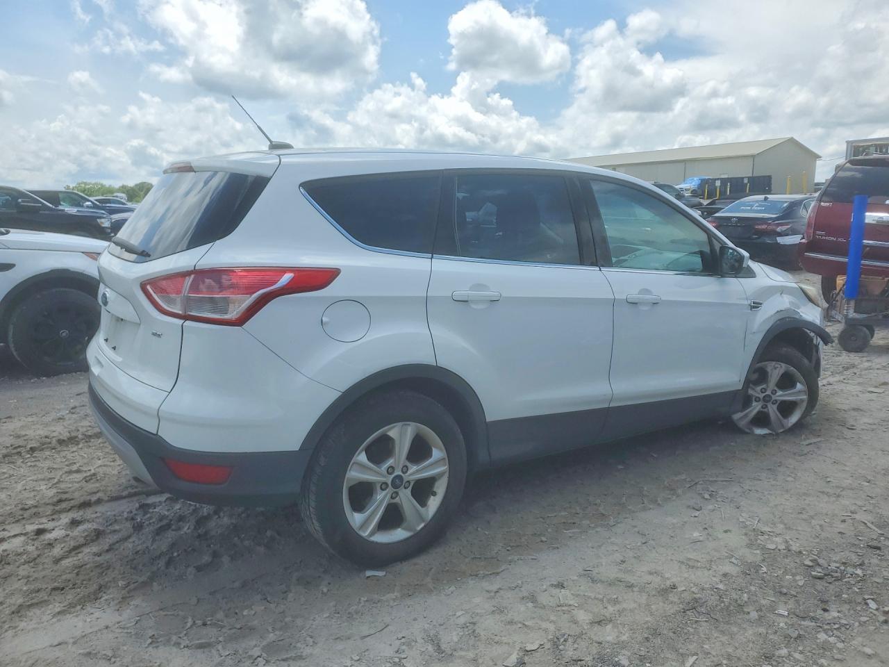2016 FORD ESCAPE SE photo 5