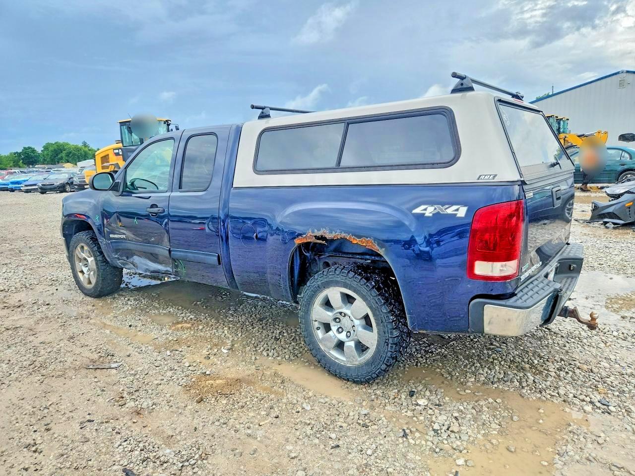 2011 GMC SIERRA K1500 SLE photo 3
