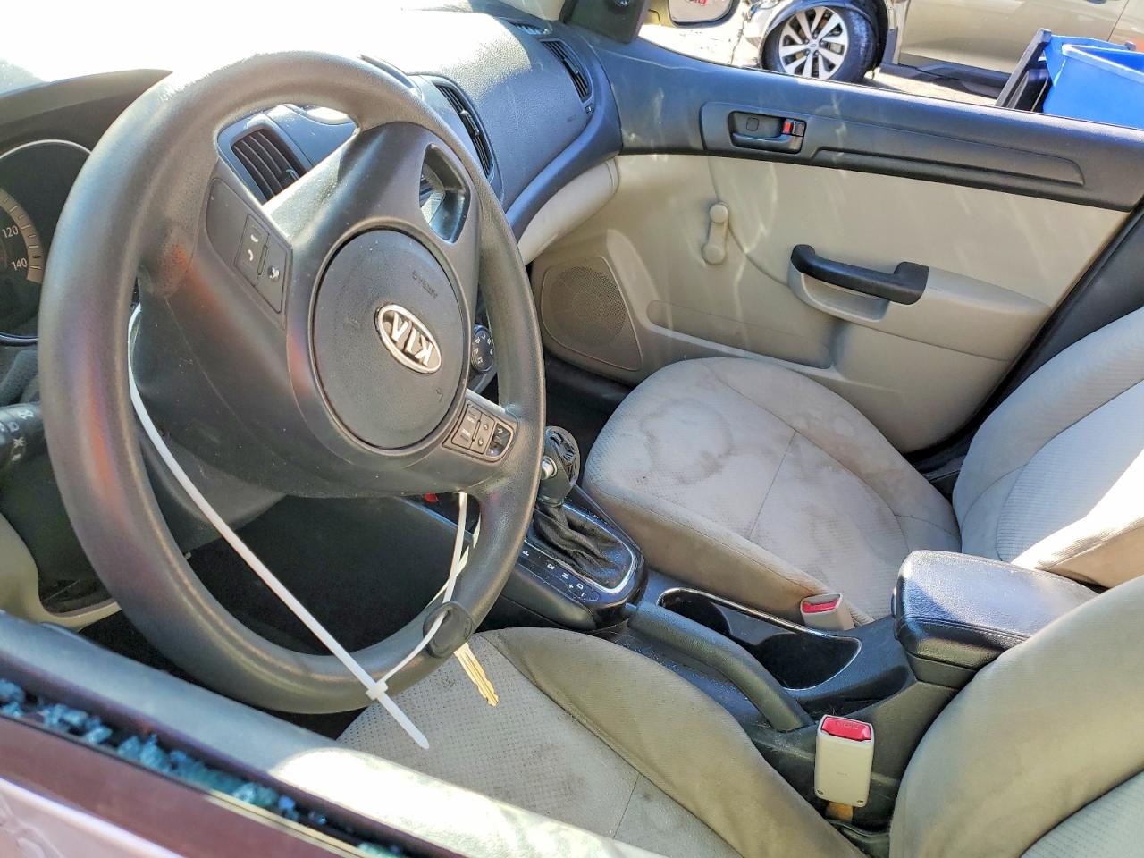 2012 KIA FORTE LX photo 13