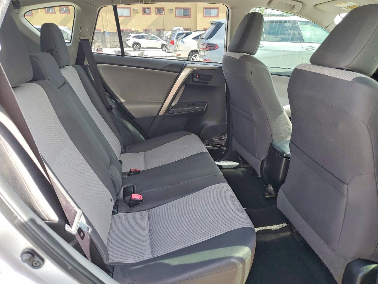 2015 TOYOTA RAV4 LE photo 19