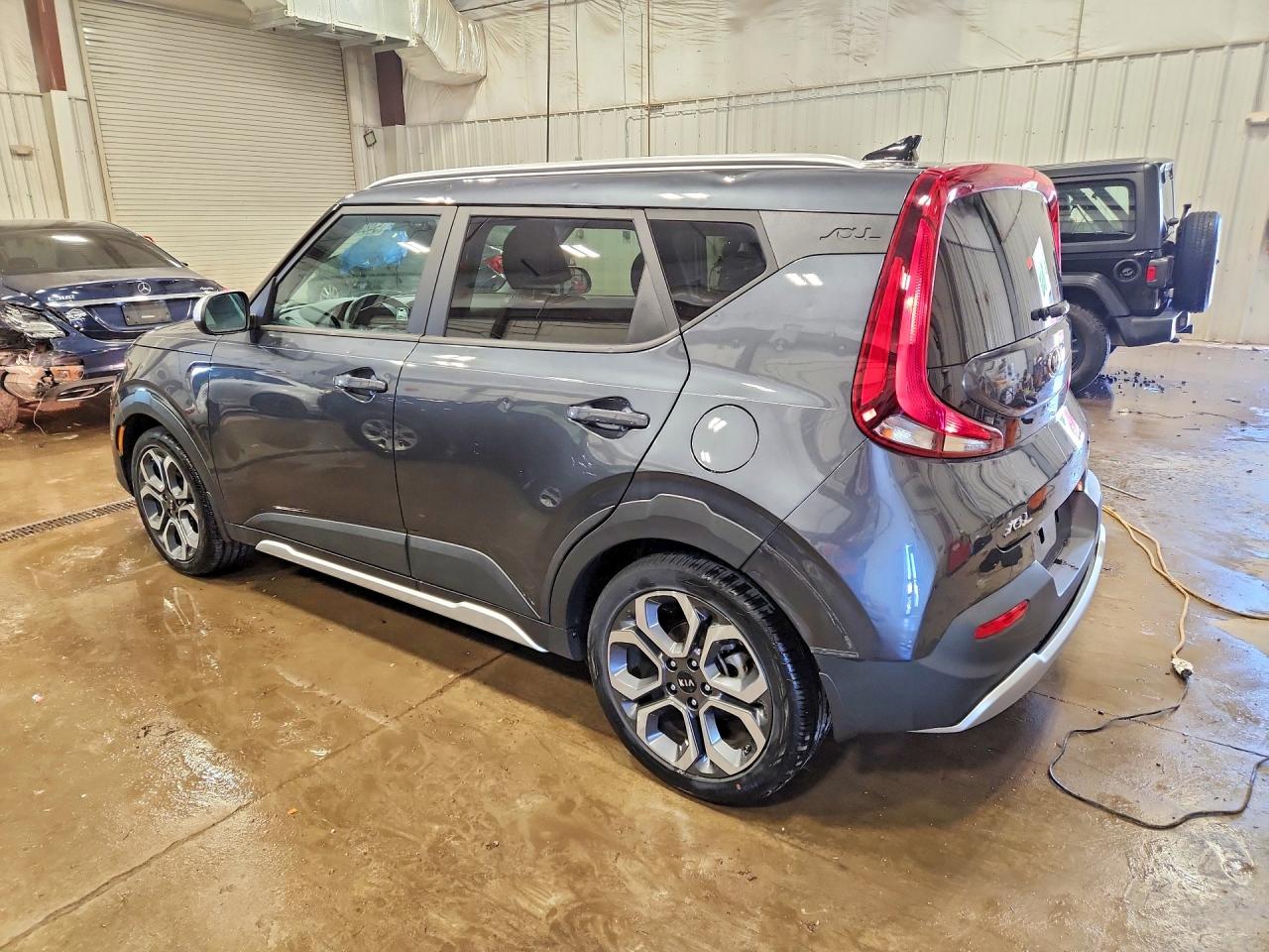 2021 KIA SOUL X-LINE photo 3