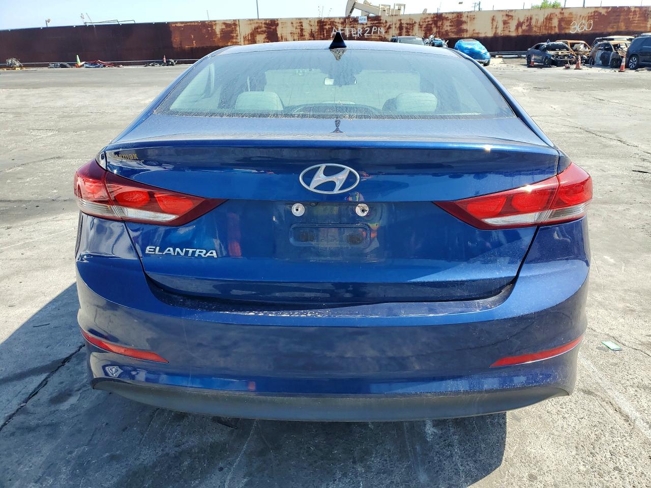 2017 HYUNDAI ELANTRA SE photo 11