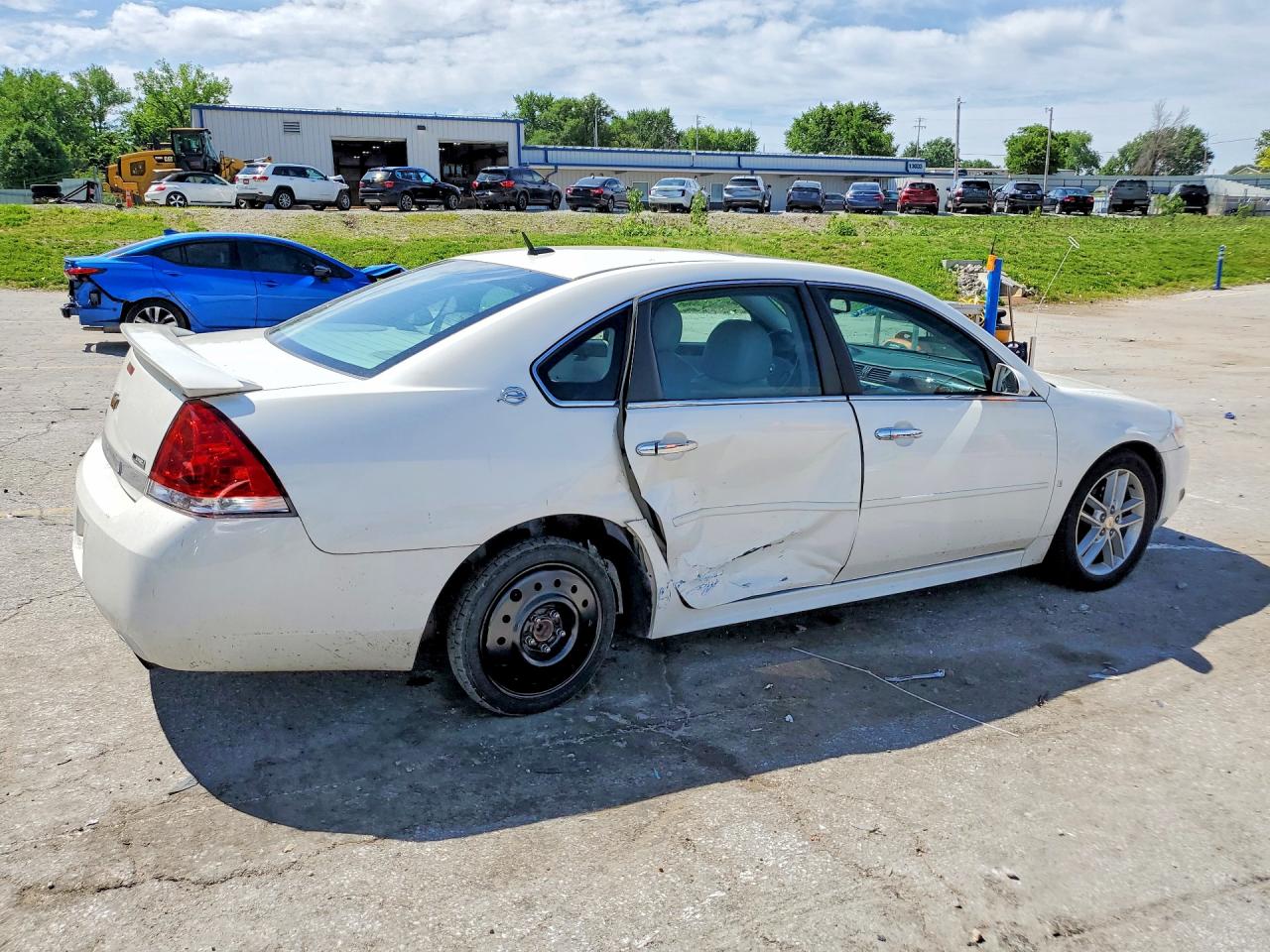2009 CHEVROLET IMPALA LTZ photo 5