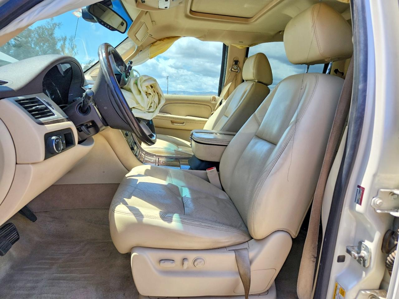 2007 CADILLAC ESCALADE EXT photo 7