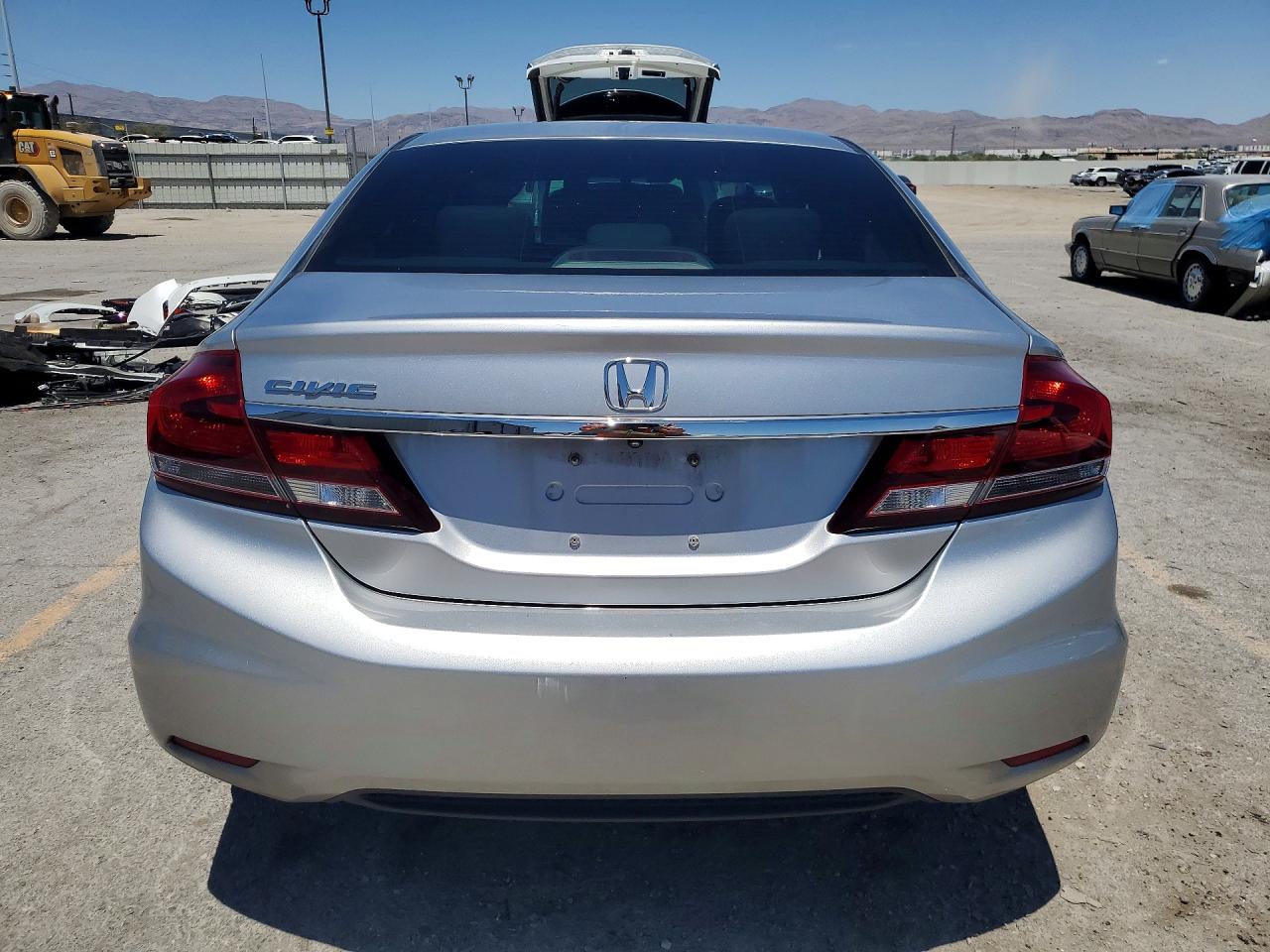 2013 HONDA CIVIC LX photo 6