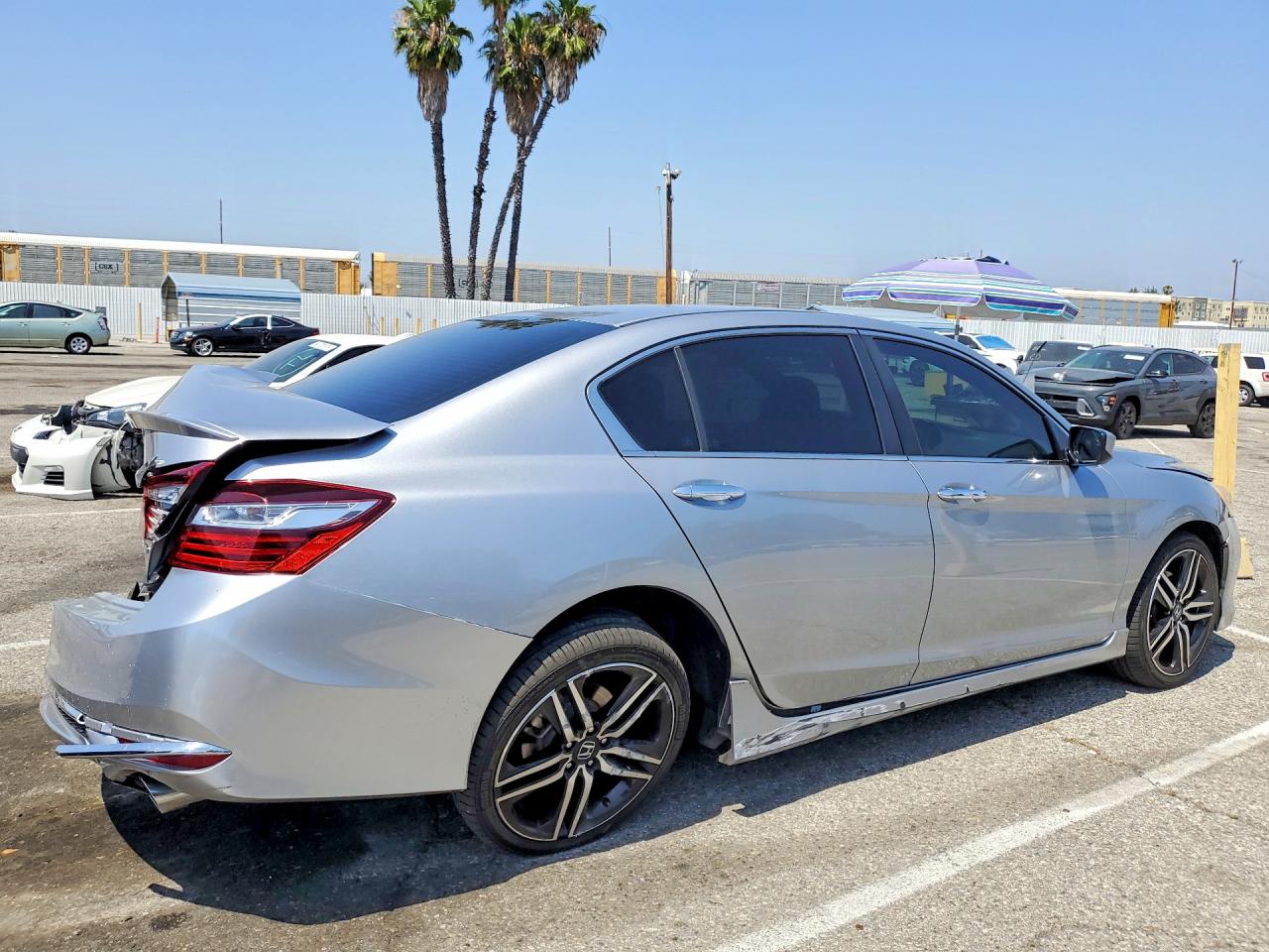 2016 HONDA ACCORD SPORT photo 3