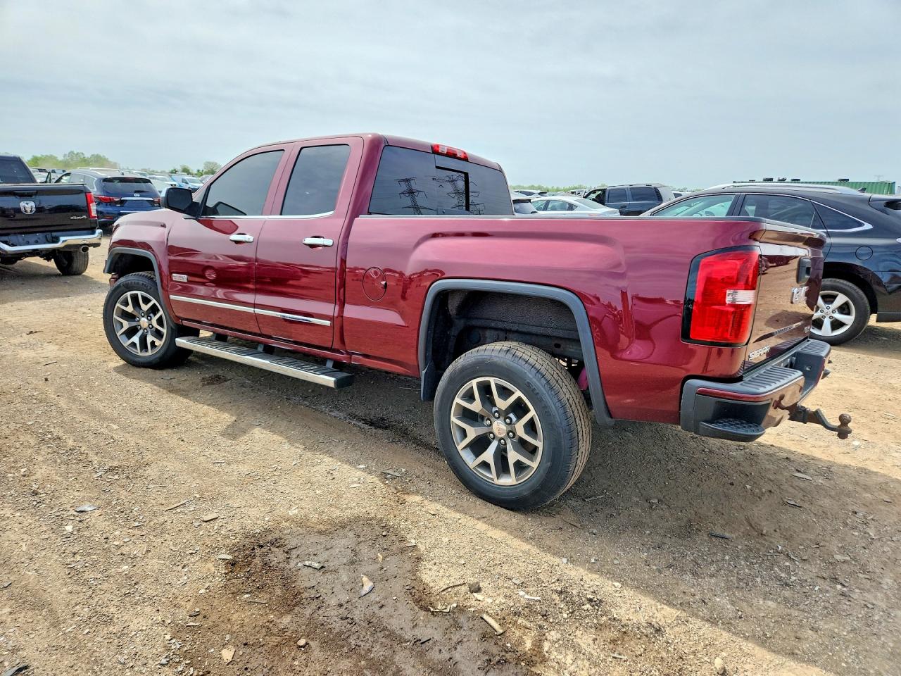 2015 GMC SIERRA K1500 SLT photo 3