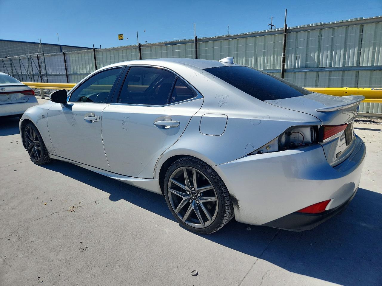 2017 LEXUS IS 200T photo 3