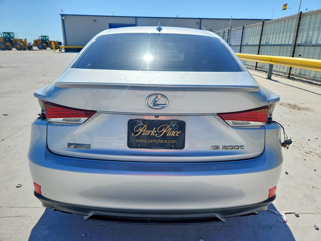 2017 LEXUS IS 200T photo 11
