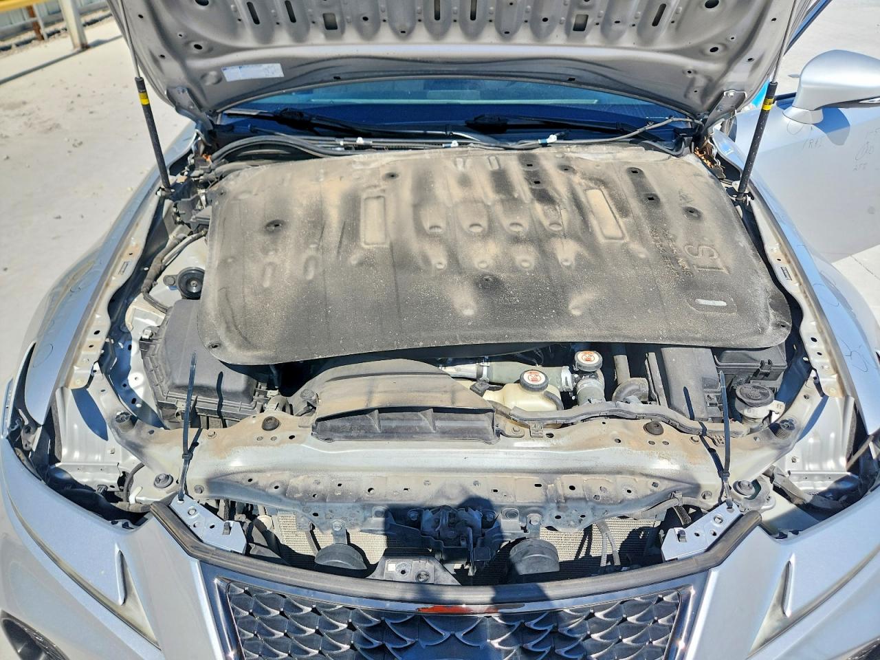 2017 LEXUS IS 200T photo 21